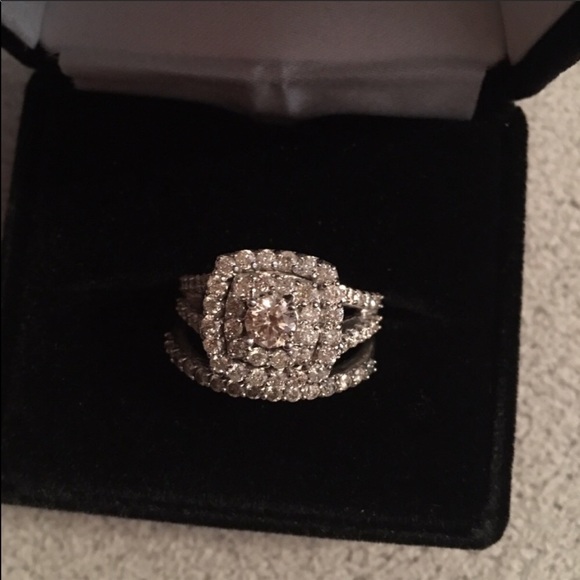 💎White Gold and Diamond Engagement Ring Appraised - Picture 7 of 8